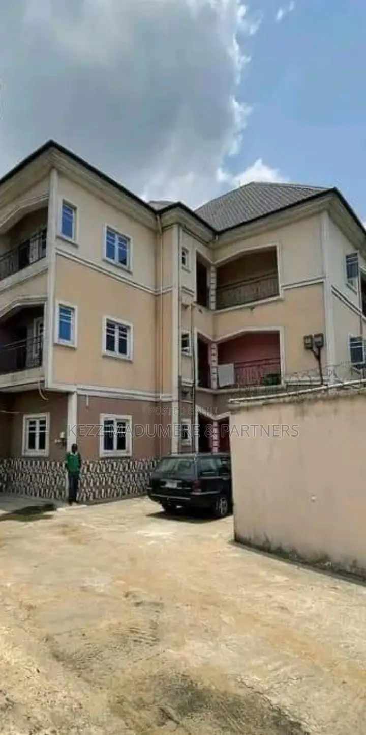 6bdrm Block of Flats in At Elelenwo , Port for sale in Port-Harcourt