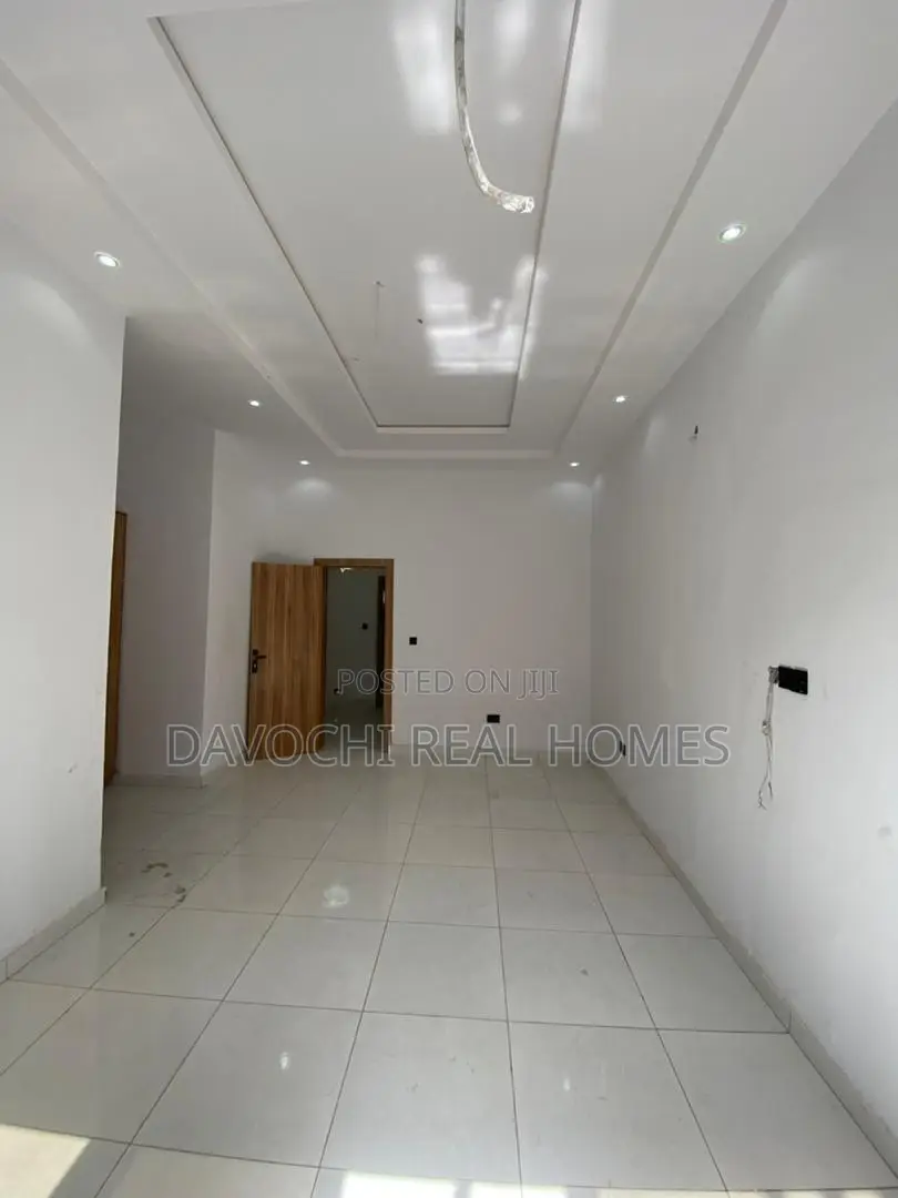 2bdrm Duplex in Ikota-Lekki for sale in Lekki