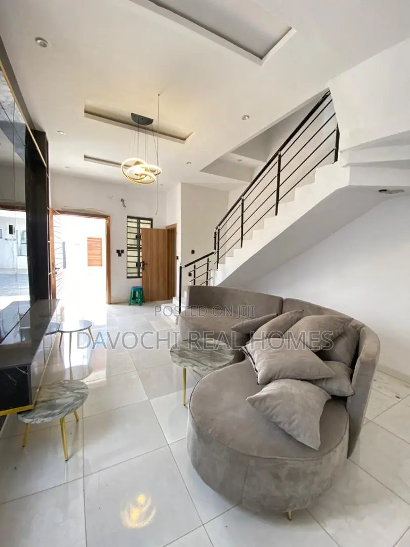 2bdrm Duplex in Ikota-Lekki for sale in Lekki