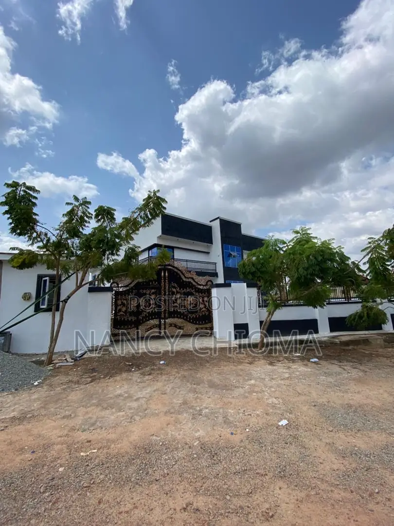 Furnished 5bdrm Duplex in Spotters, Enugu for sale in Enugu