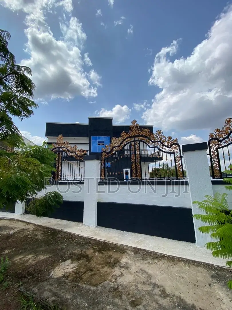 Furnished 5bdrm Duplex in Spotters, Enugu for sale in Enugu