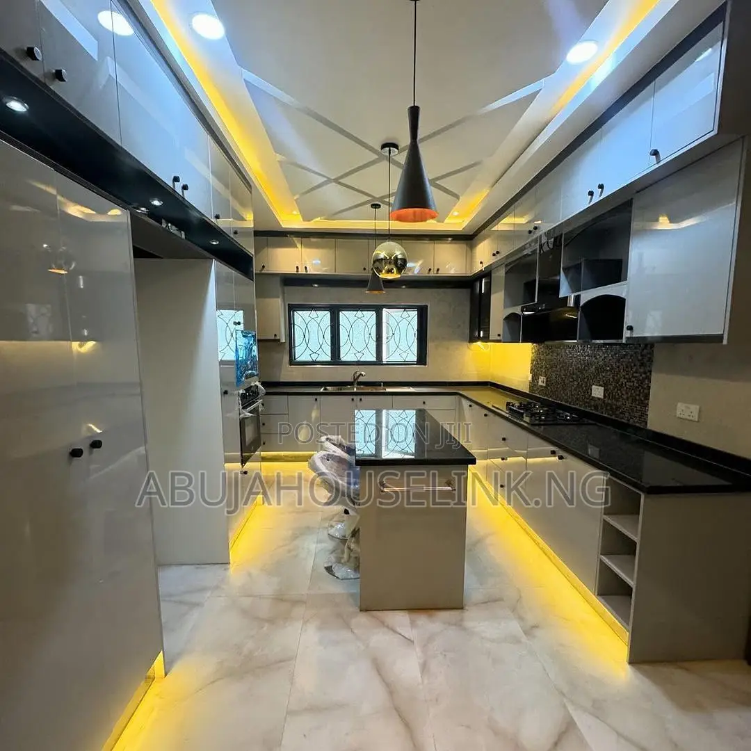 5bdrm Duplex in Asokoro Main Abuja for sale in Asokoro