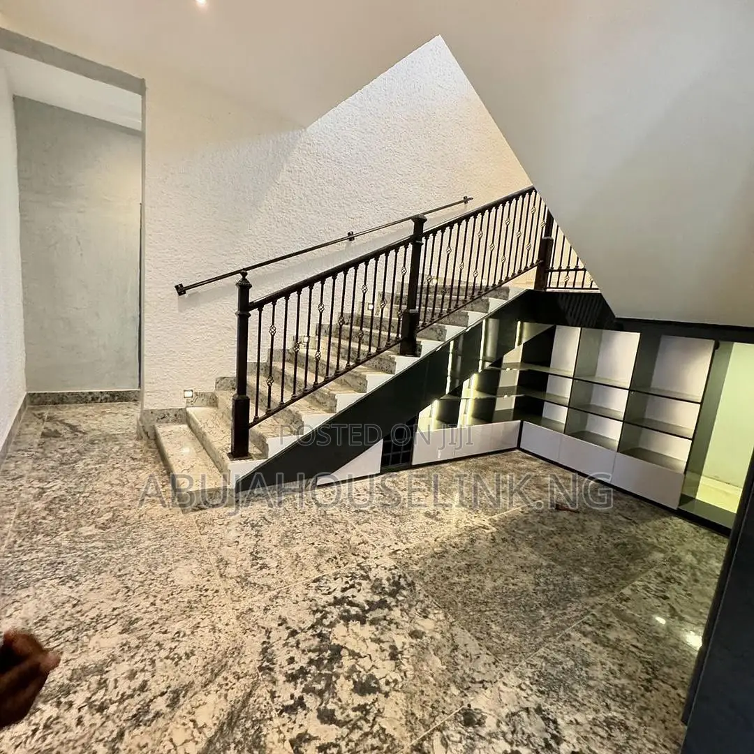 5bdrm Duplex in Asokoro Main Abuja for sale in Asokoro