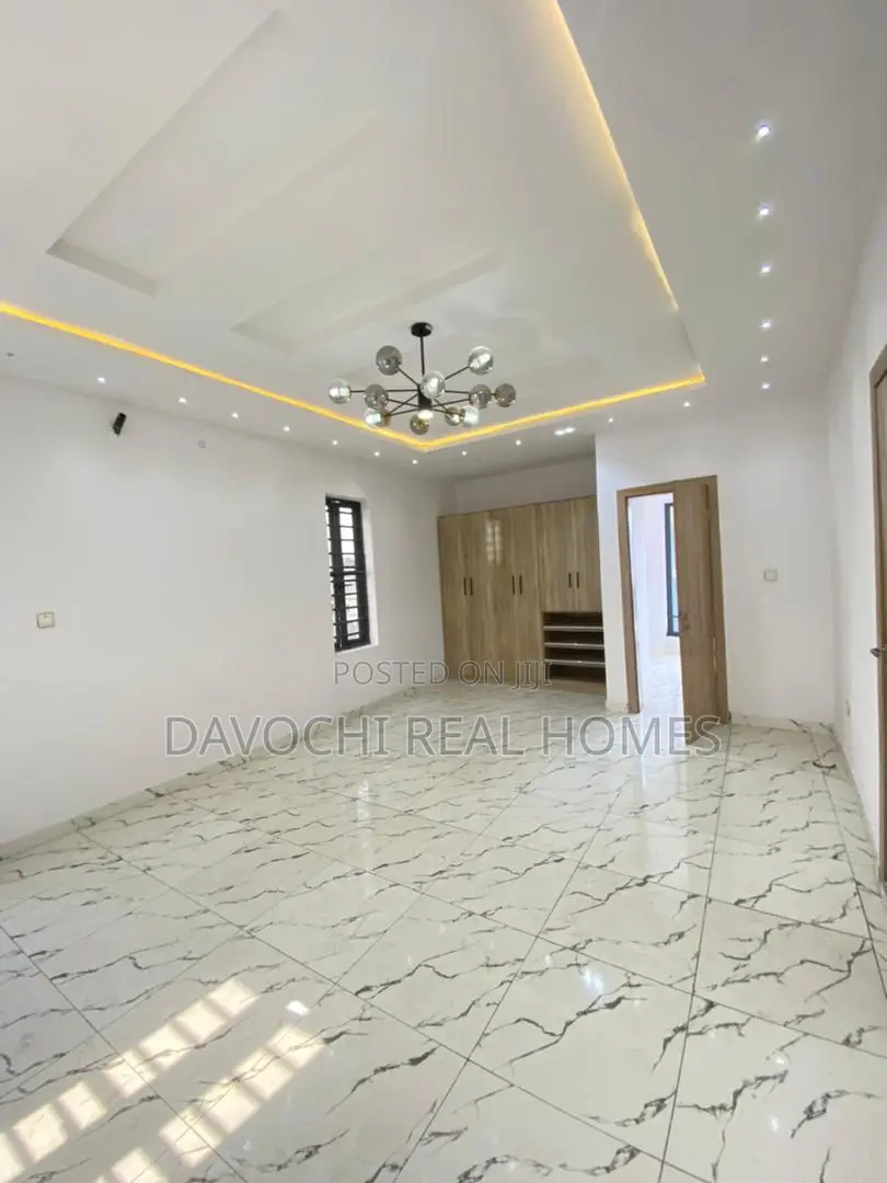 4bdrm Duplex in Ikota-Lekki for sale in Lekki
