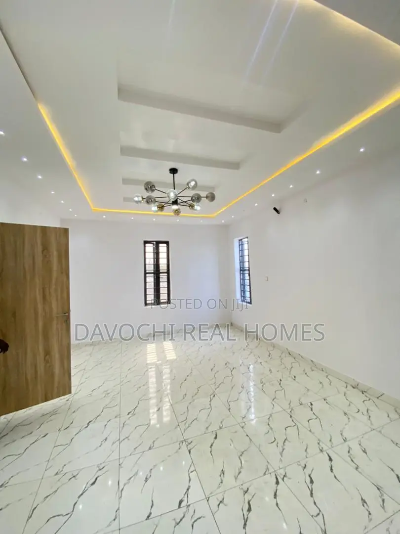 4bdrm Duplex in Ikota-Lekki for sale in Lekki