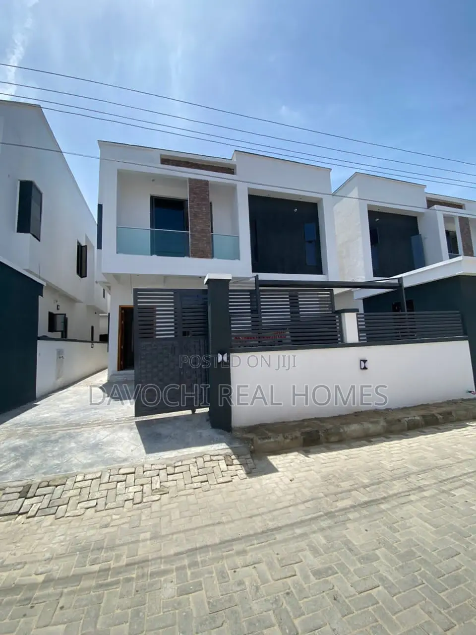 4bdrm Duplex in Chevron, Lekki for sale in Lekki