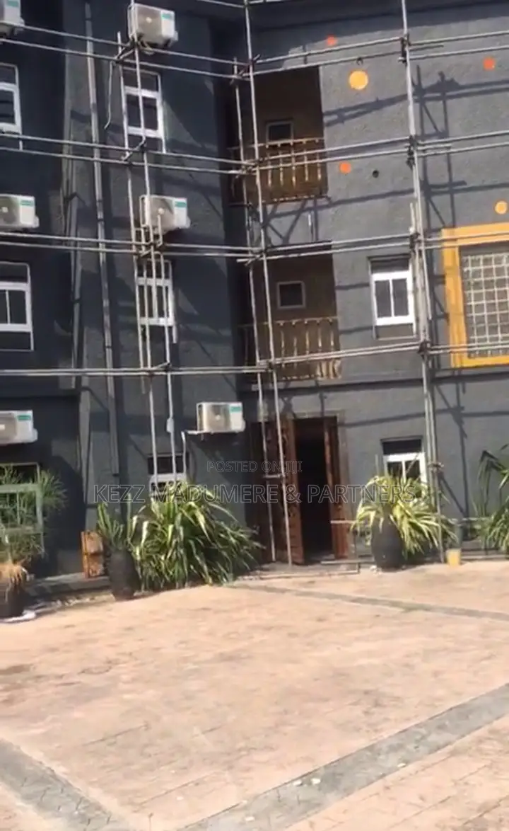 For Sale : 24 Rooms Functional Hotel in Port-Harcourt