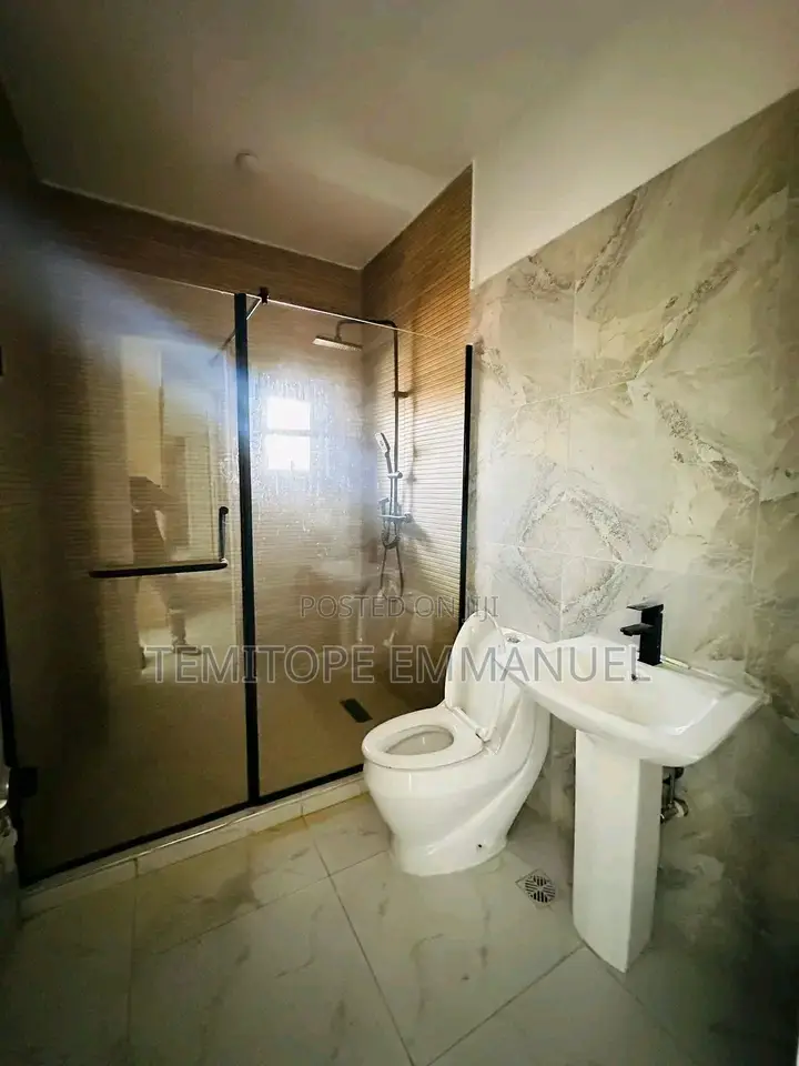 Furnished 4bdrm Duplex in Obanikoro, Anthony Village for sale in Anthony Village