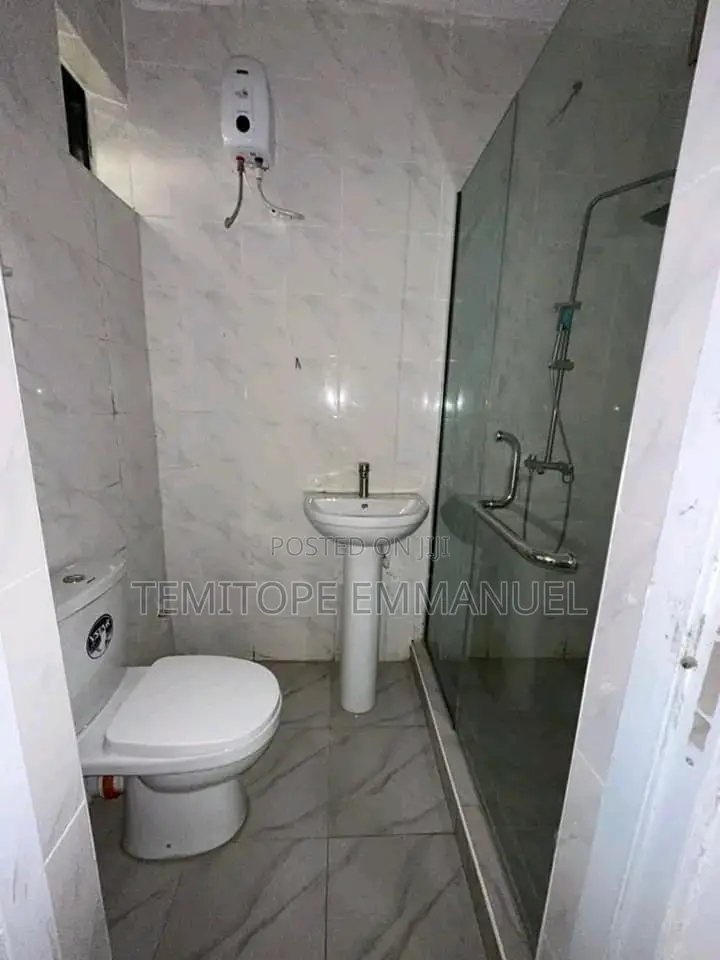 Furnished 4bdrm Duplex in Obanikoro, Anthony Village for sale in Anthony Village