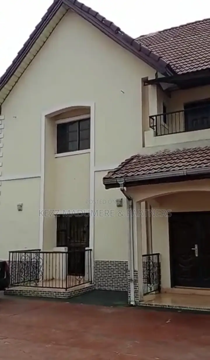 4bdrm Duplex in Arugo Gardens Estate for sale in Owerri