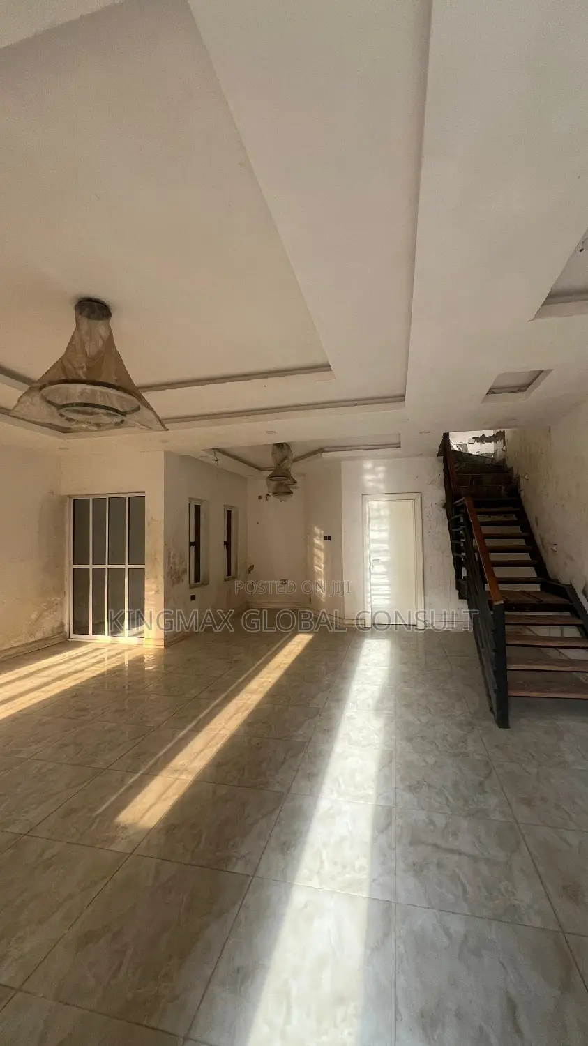 5bdrm Townhouse/Terrace in Jabi for sale in Jabi