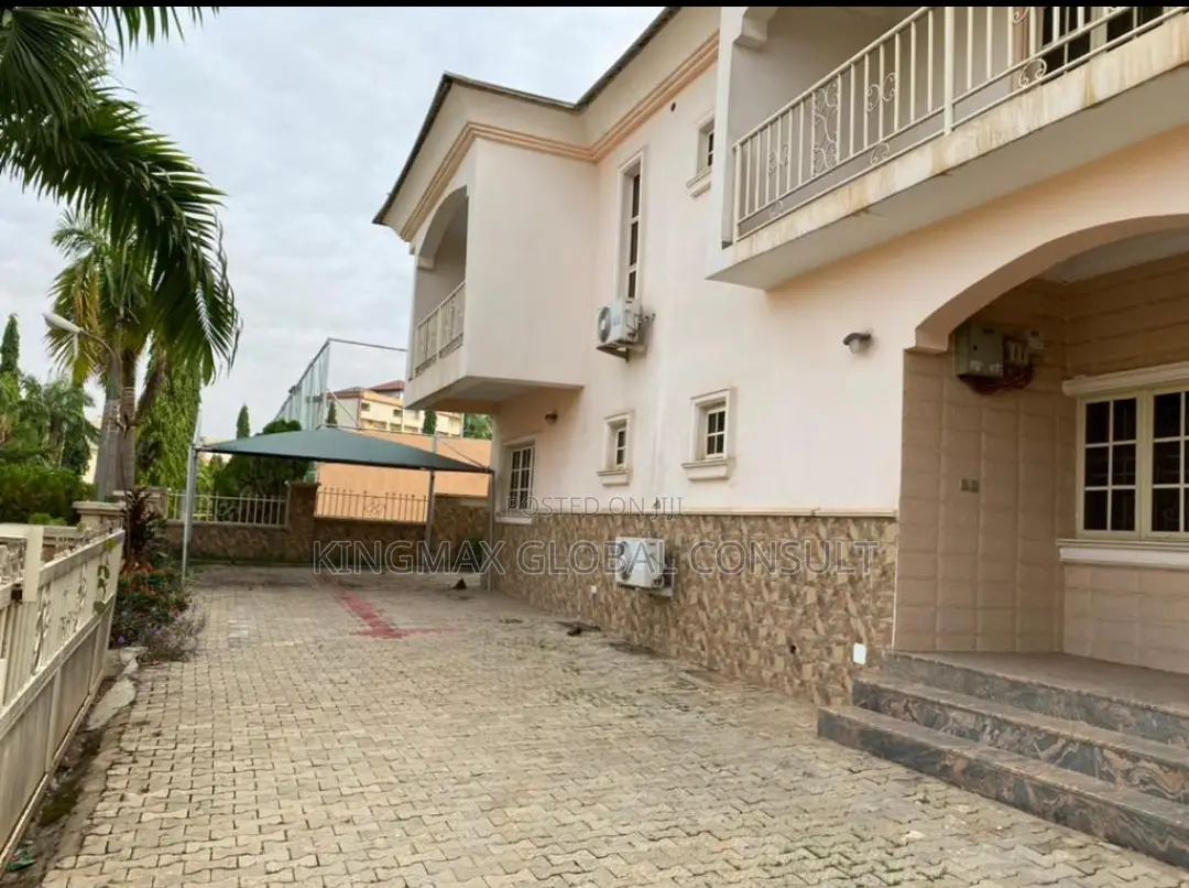 5bdrm Duplex in Wuye for sale in Wuye