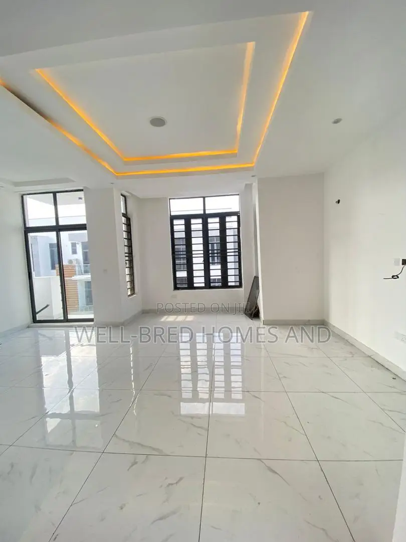 4bdrm Duplex in Lekki, Ikate for rent in Ikate
