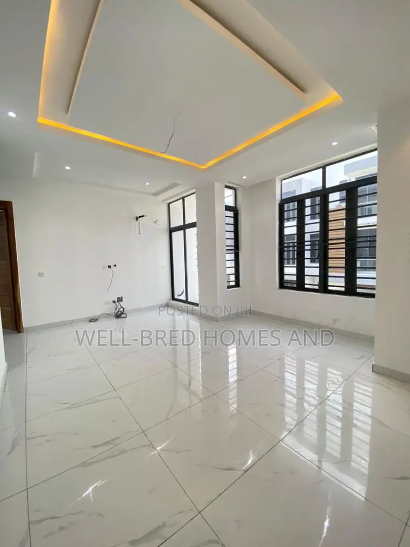4bdrm Duplex in Lekki, Ikate for rent in Ikate