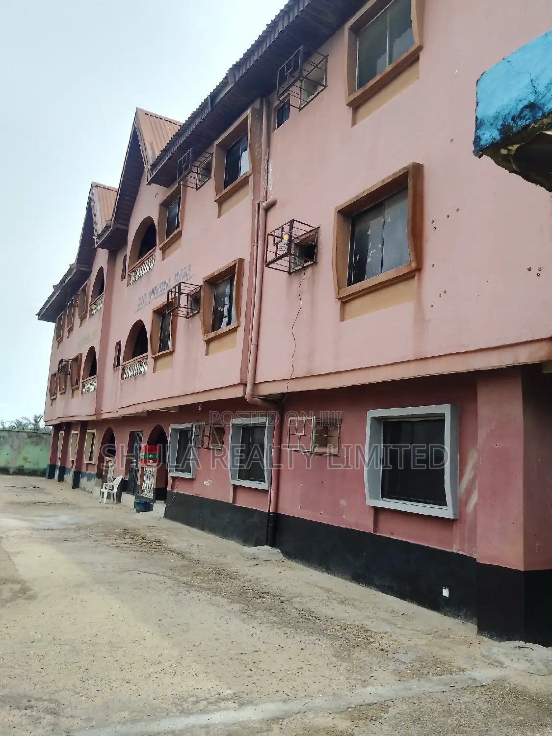 Furnished 20bdrm House in Agbara-Igbesan for sale in Agbara-Igbesan