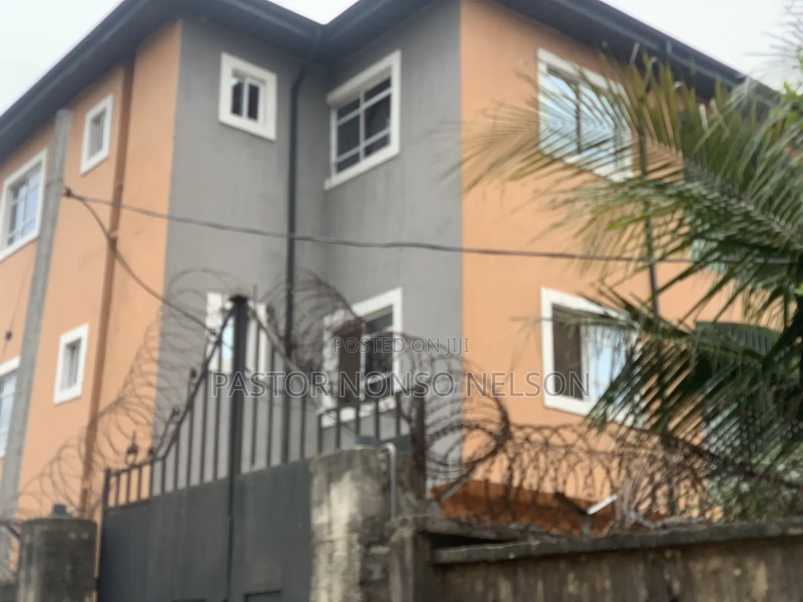 3bdrm Block of Flats in Avu Town, Owerri for sale in Owerri