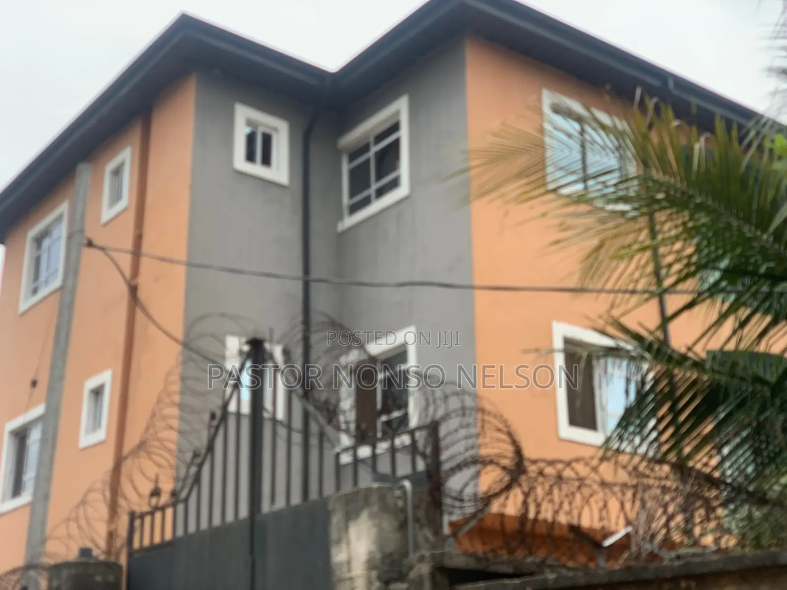 3bdrm Block of Flats in Avu Town, Owerri for sale in Owerri
