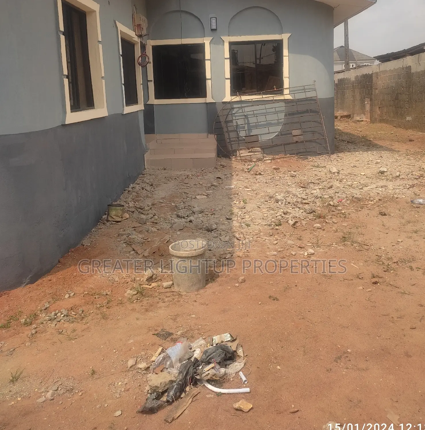 Furnished 5bdrm Block of Flats in Akesan Alimosho for sale in Alimosho