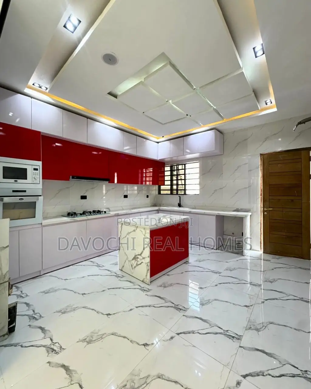 5bdrm Duplex in Chevron Drive, Lekki for sale in Lekki
