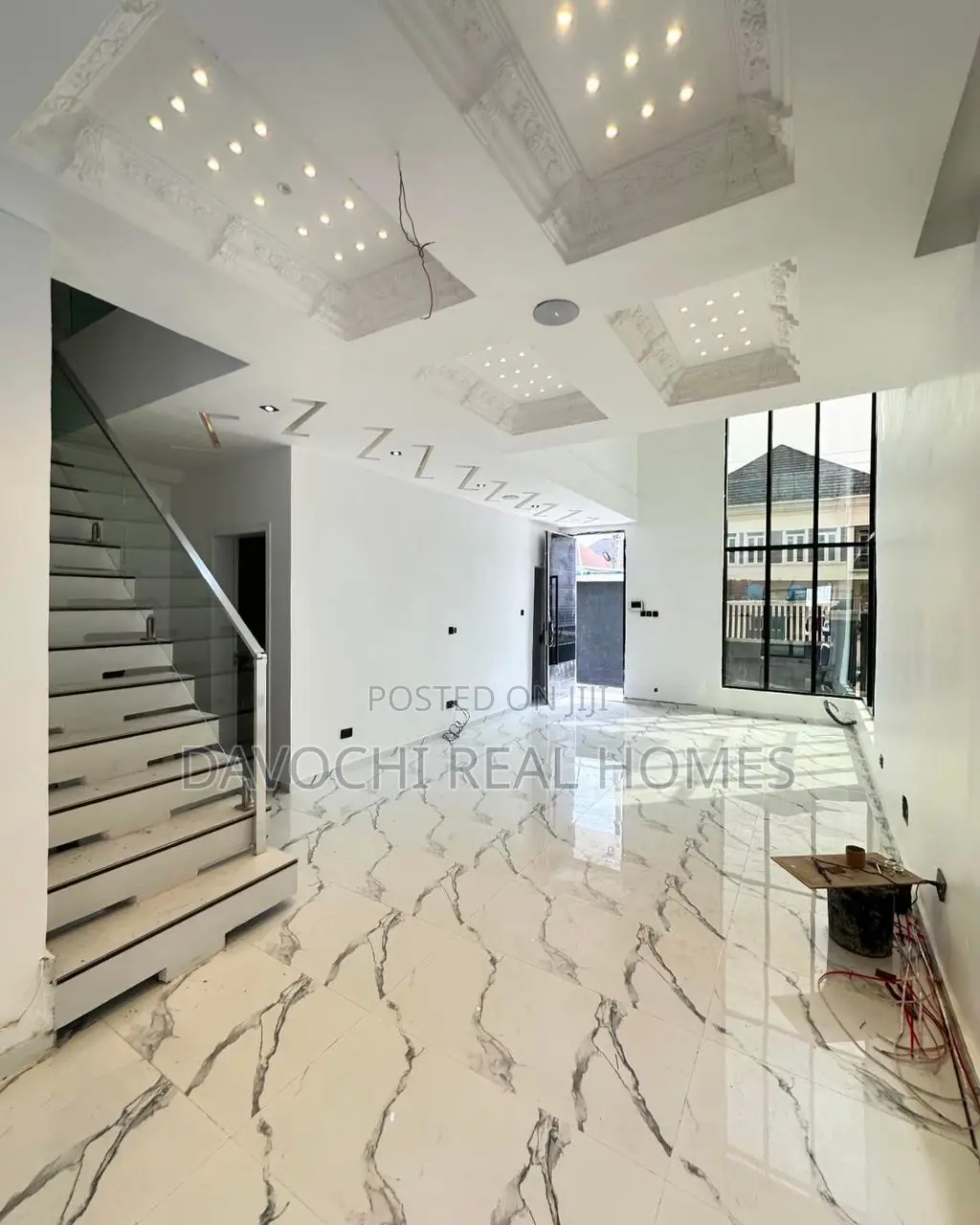 5bdrm Duplex in Chevron Drive, Lekki for sale in Lekki