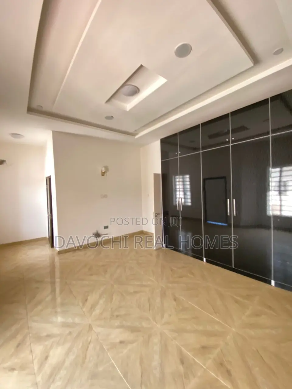 4bdrm Duplex in Chevron Conservation, Lekki for sale in Lekki