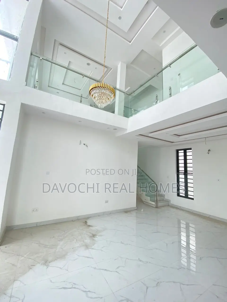 5bdrm Duplex in Osapa London, Lekki for sale in Lekki