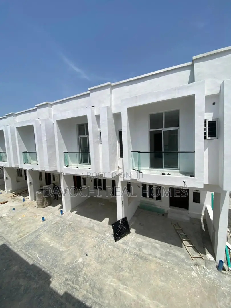 3bdrm Duplex in Ikota-Lekki for sale in Lekki