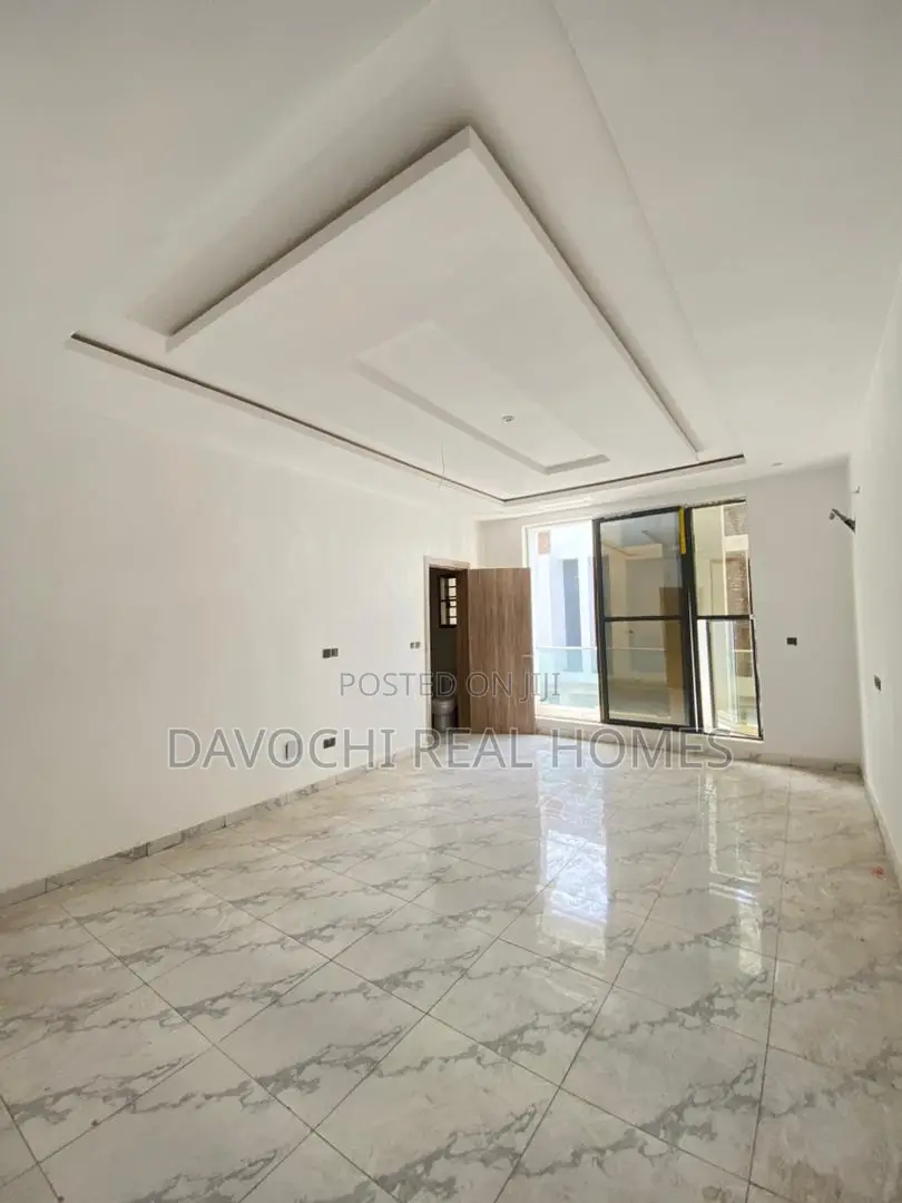 4bdrm Duplex in Lekki Phase 2 for sale in Lekki