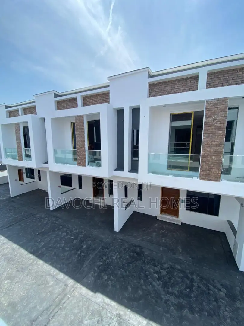 4bdrm Duplex in Lekki Phase 2 for sale in Lekki