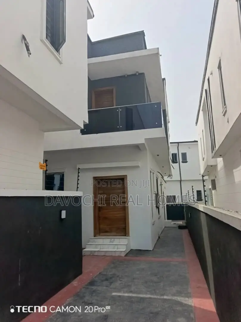 4bdrm Duplex in Ikota, Lekki for rent in Lekki