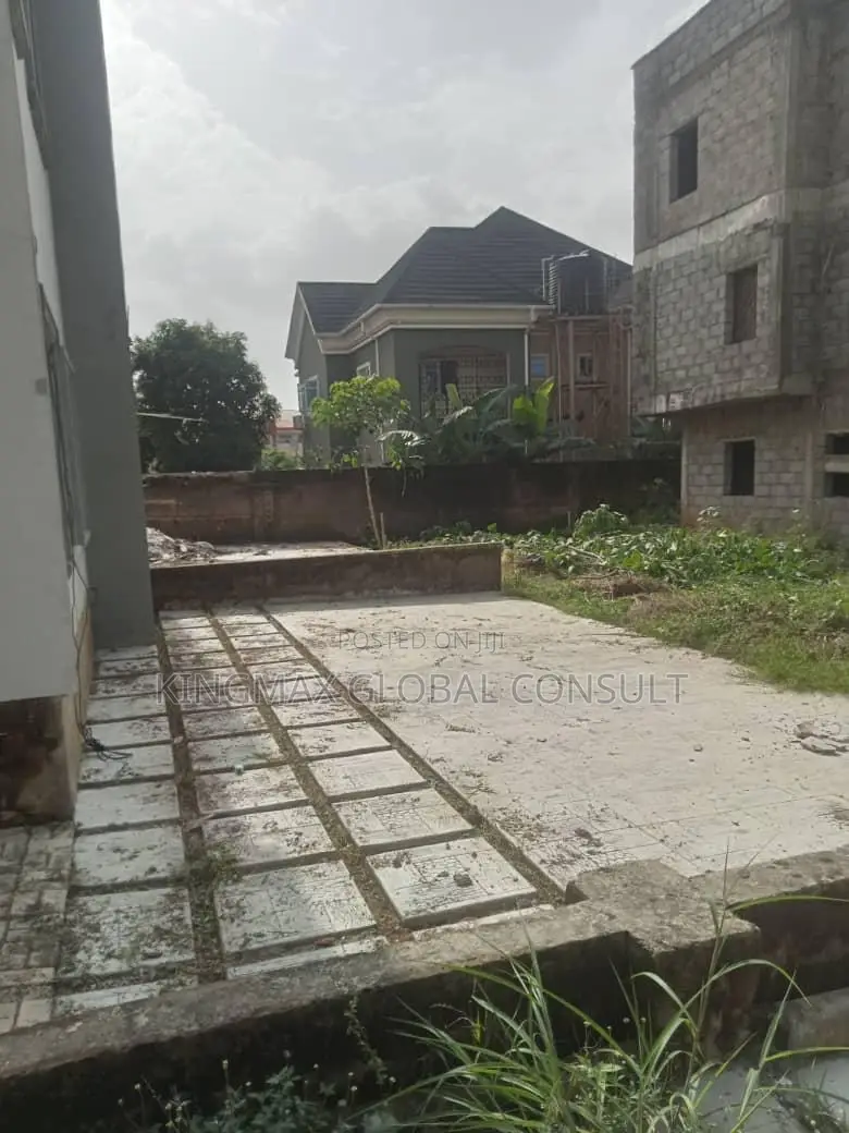 4bdrm Duplex in Mabushi for sale in Mabushi