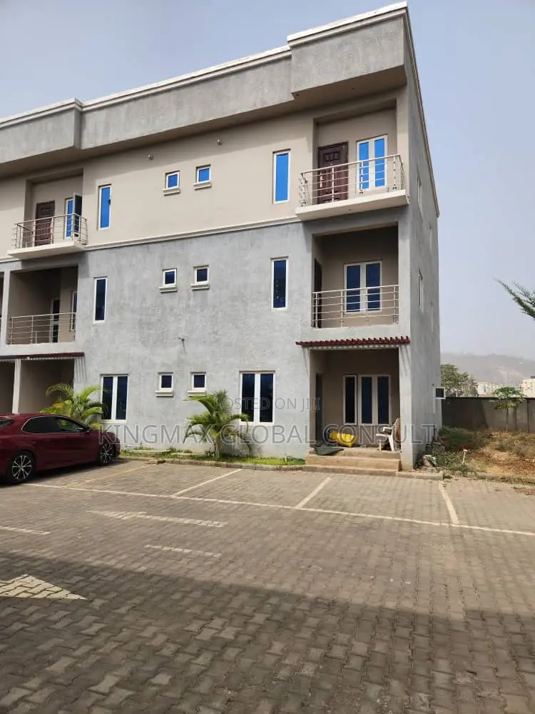 5bdrm Duplex in Katampe Extension for sale in Katampe Extension