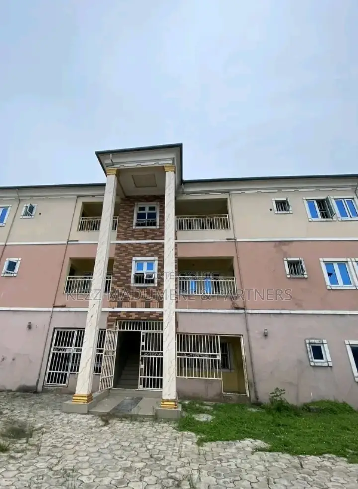 6bdrm Block of Flats in Ozuoba / Rumuoparali, Port-Harcourt for sale in Port-Harcourt