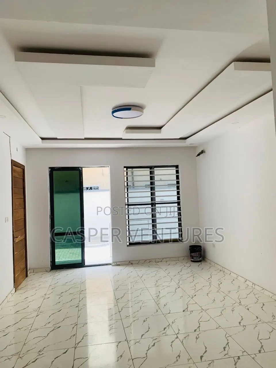 2bdrm Apartment in Orchid Road, Lekki for rent in Lekki