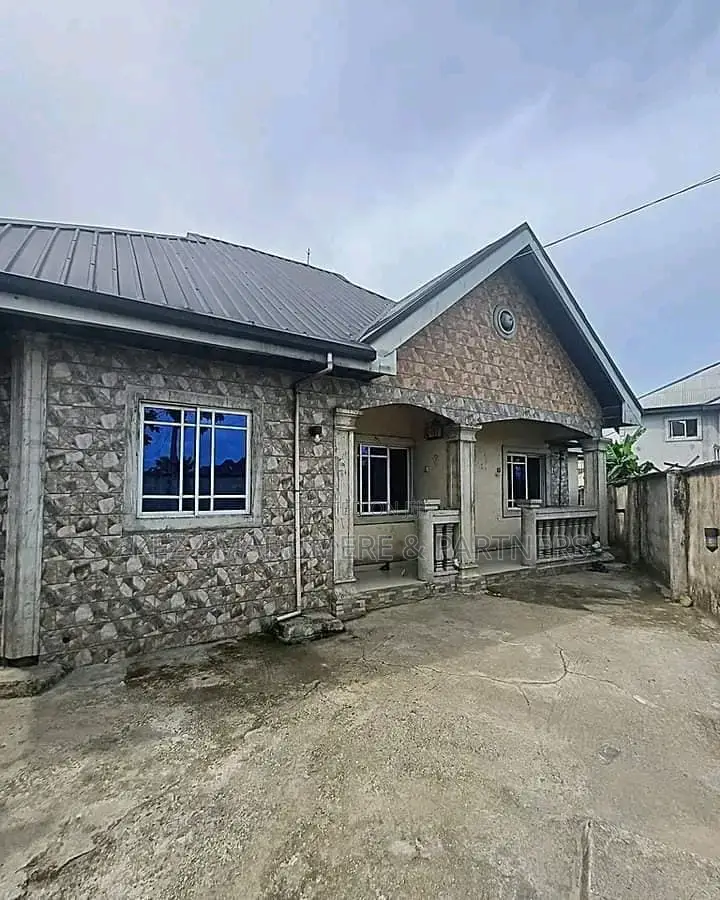 3bdrm Bungalow in Rukpokwu , Port for sale in Port-Harcourt