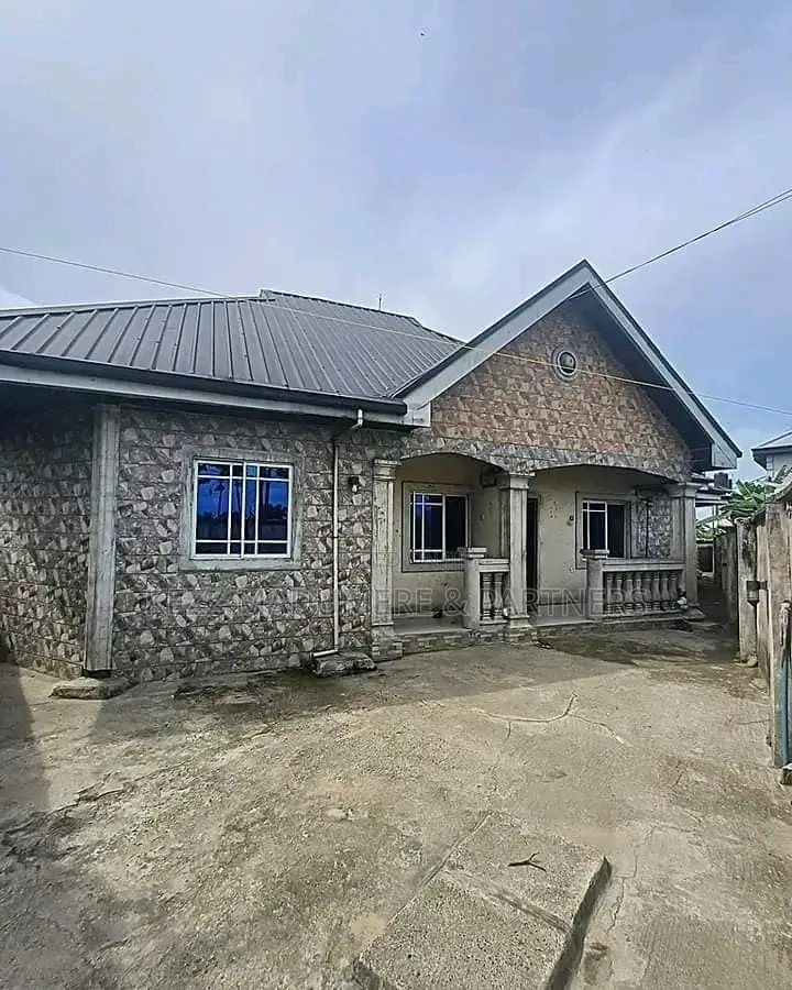3bdrm Bungalow in Rukpokwu , Port for sale in Port-Harcourt