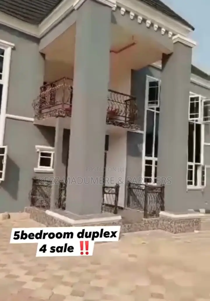 5bdrm Duplex in Off Nta Road, Port-Harcourt for sale in Port-Harcourt