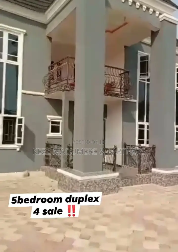 5bdrm Duplex in Off Nta Road, Port-Harcourt for sale in Port-Harcourt