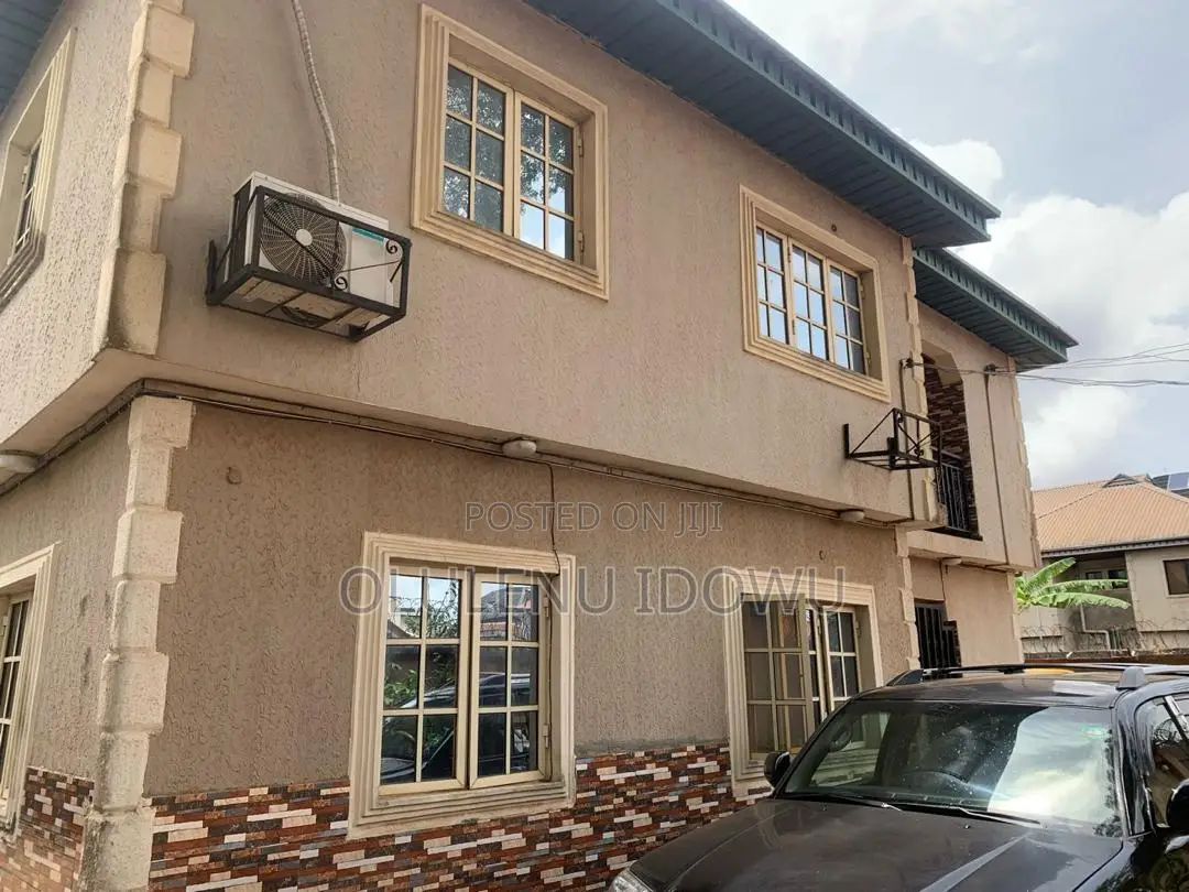 Furnished 3bdrm Block of Flats in Peace Estate, Alimosho for sale in Alimosho