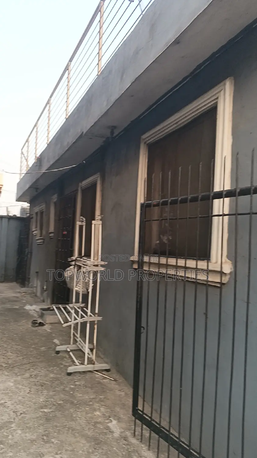Furnished 3bdrm Block of Flats in Secured Estate for sale in Fagba