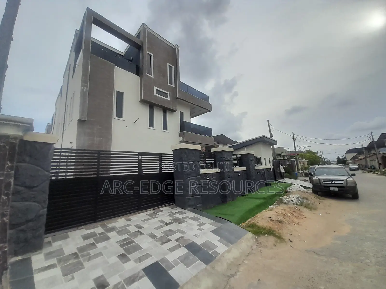 5bdrm Duplex in Apple Junction for sale in Apple Junction