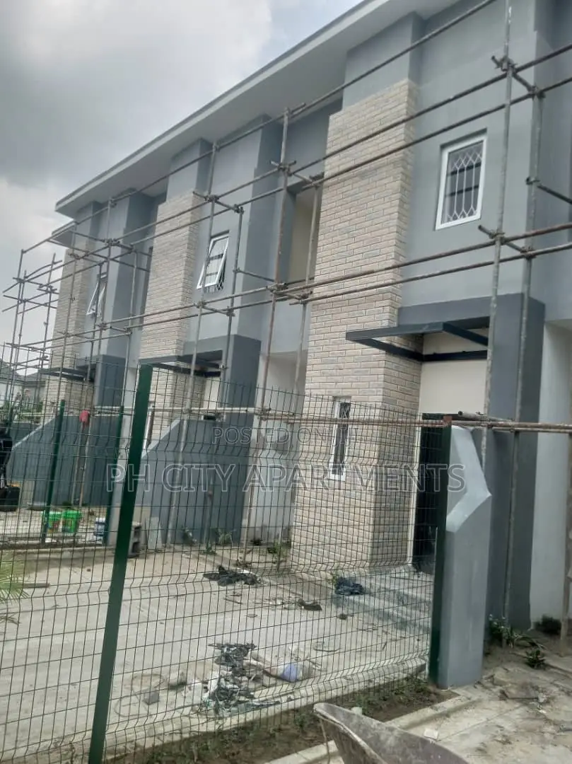 3bdrm Block of Flats in Eliozu for rent in Eliozu