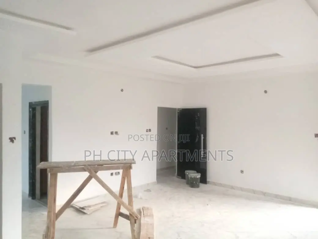 2bdrm Block of Flats in Shell Corperative, Port-Harcourt for rent in Port-Harcourt