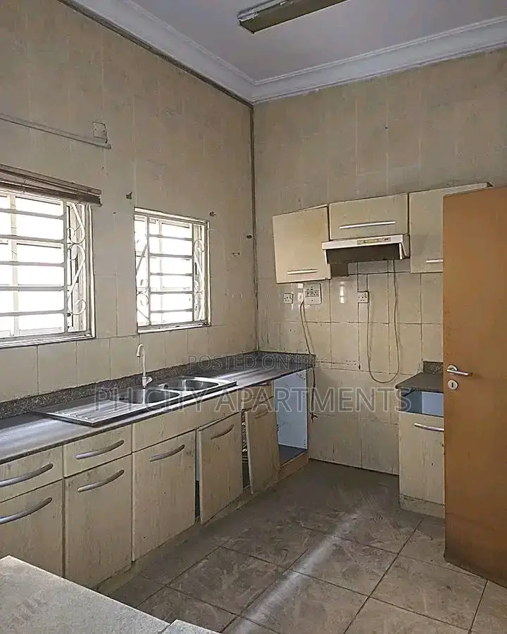 4bdrm Duplex in Port-Harcourt for sale in Port-Harcourt