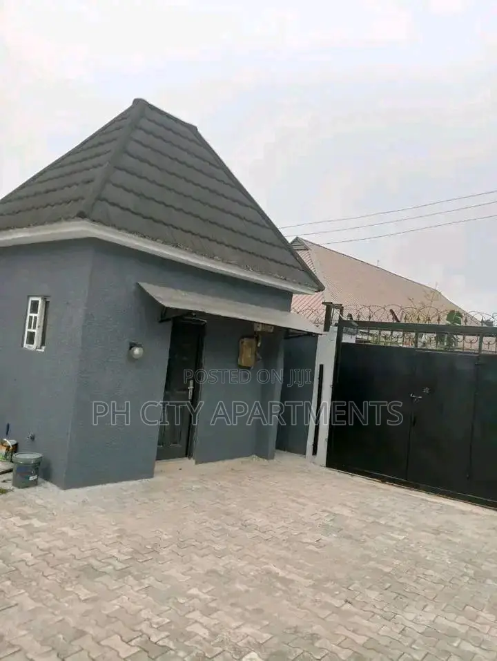3bdrm Duplex in Shell Corperative, Port-Harcourt for sale in Port-Harcourt