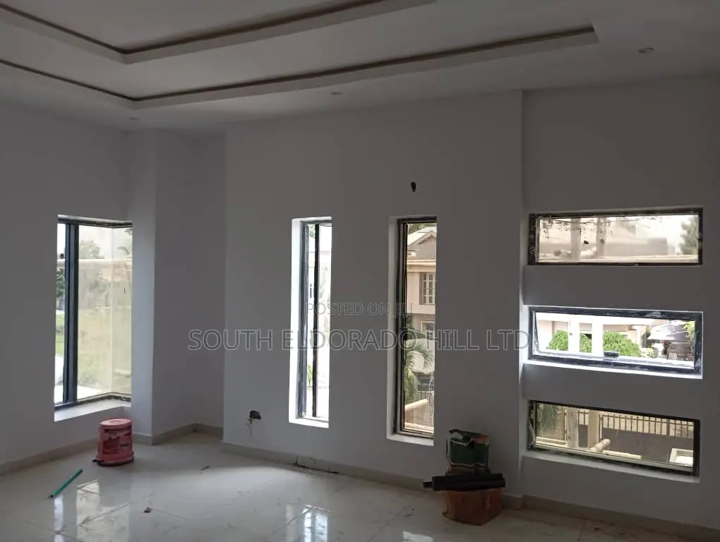 5bdrm Duplex in Mayfair Gardens, Awoyaya for sale in Awoyaya