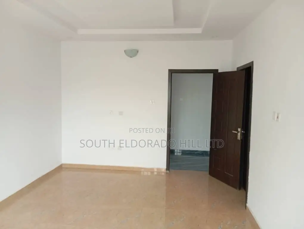 5bdrm Duplex in Mayfair Gardens, Awoyaya for sale in Awoyaya