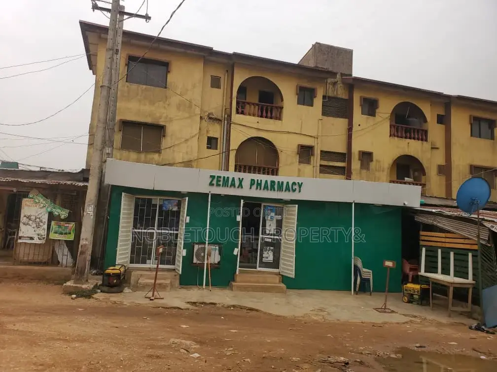 3bdrm Block of Flats in Egbeda Lagos for sale in Egbeda