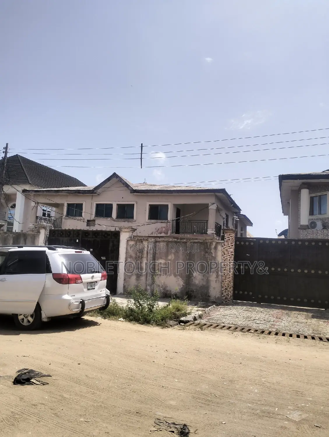 3bdrm Block of Flats in Amuwo Odofin Lagos for sale in Amuwo-Odofin