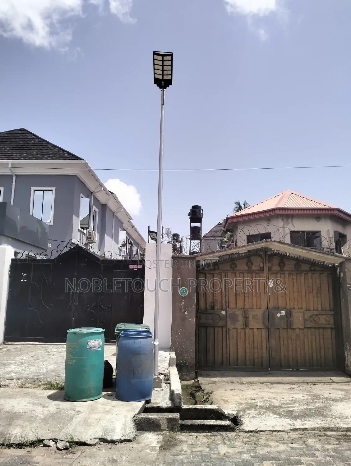 5bdrm Duplex in Amuwo Odofin Lagos for sale in Amuwo-Odofin